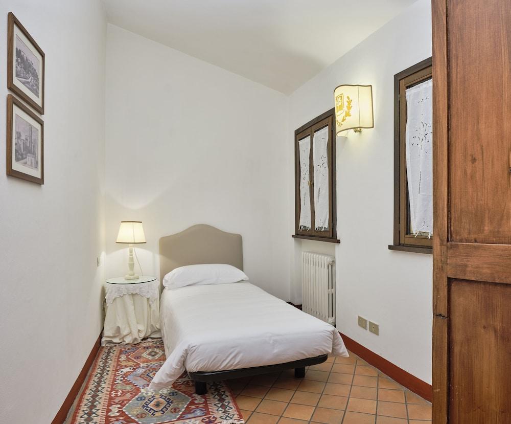 Castello Di Montegridolfo Spa Resort Екстер'єр фото