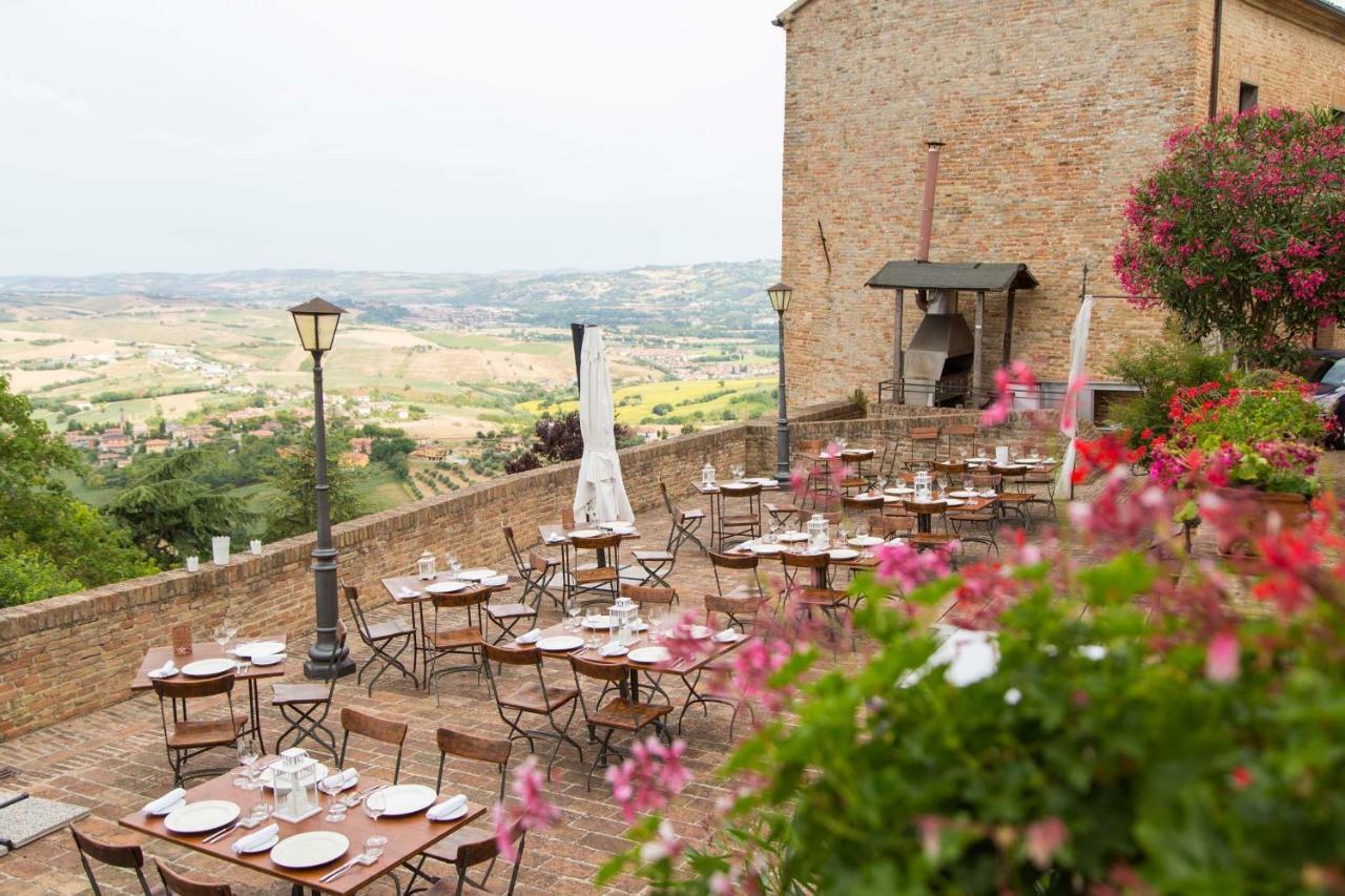 Castello Di Montegridolfo Spa Resort Екстер'єр фото
